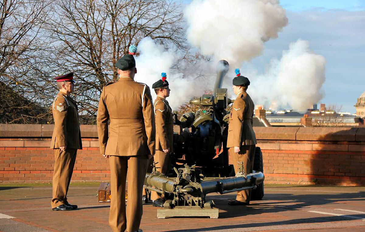 208 Battery Reservists fired for the 2 MIN Silence...