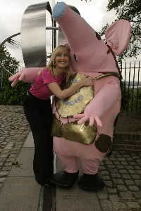 Photograph of Fiona Phillips.