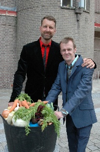 (L-R) Director Richard Laxton and Producer/Writer Carl Hunter.