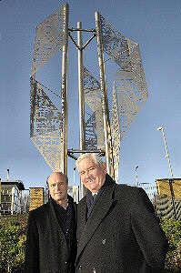 (left to right) Artist Stephen Hitchin with Councillor Mark Dowd