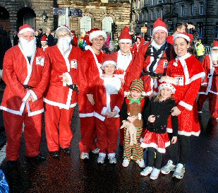 Liverpool's Santa Dash 2009 is a huge Success