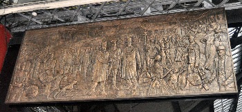 Scuptor Memorial Frieze pannel, telling the story of the Pals from their inception in 1941 to their discharge in 1919.