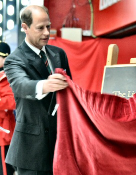 HRH The Earl of Wessex KG GCVO revealing the Liverpool Pals Memorial in Lime Street Station.