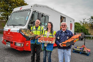 U R What U Eat will be amongst local organisations hoping to get their green fingers on the Big Green Leaf Community Award at a sustainable family fun day at Aintree Shopping Park on Saturday September 20. Pictured: Paul Flannery (Promotions/Driver), Agatha Zielinska (Retailer) and Jimmy Dunne (General Manager).