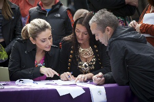 Derek Millar, Commercial Director for Pyramids Shopping Centre, Frames Laura Seymour and Hollyoaks actress Gemma Merna deliberate over the entrants.