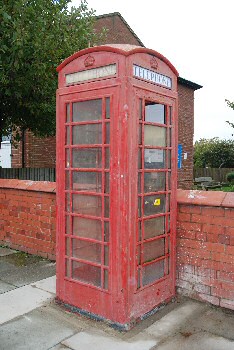 OMD Red BT 632 3003 Phone Box