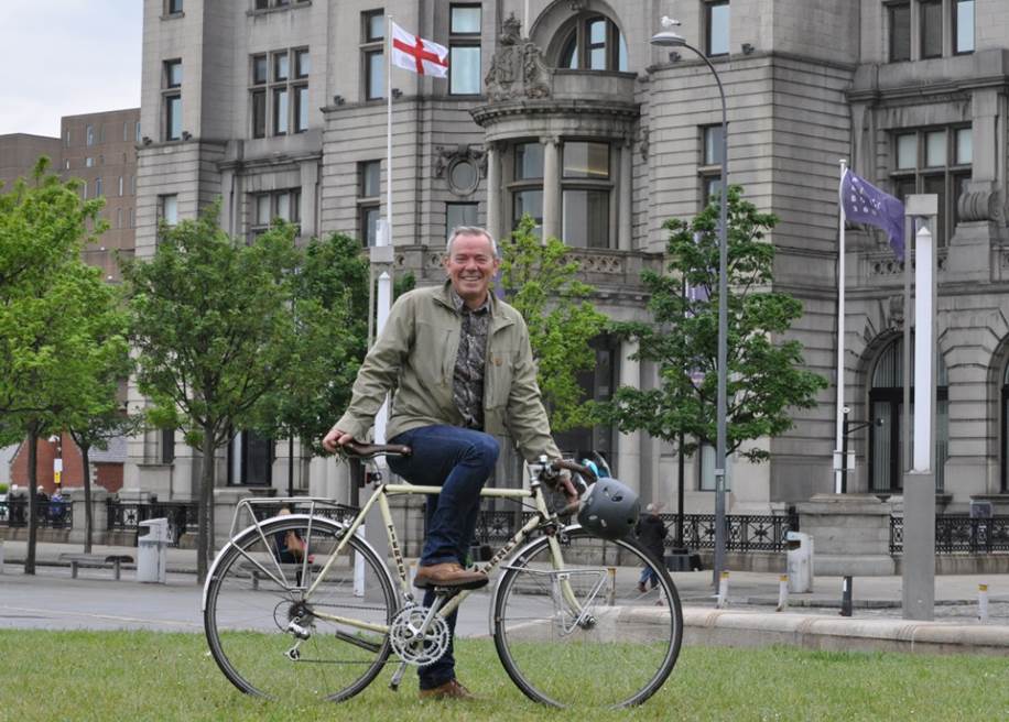 Riding High - TV Actor/Presenter Simon O'Brien says Liverpool is "a cycling heaven" waiting to happen.