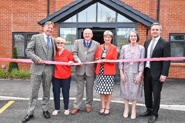 (Left to Right ) Dominic Kay, Jean Timmins, Mr Paul O'Brien, Councillor June Burns, Eileen Bynoe and Chris McGoff.