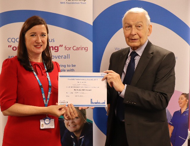 Photo 2: (L-R) CWP children, young people and families strategic clinical director, Dr Fiona Pender and Rt Hon Frank Field MP 