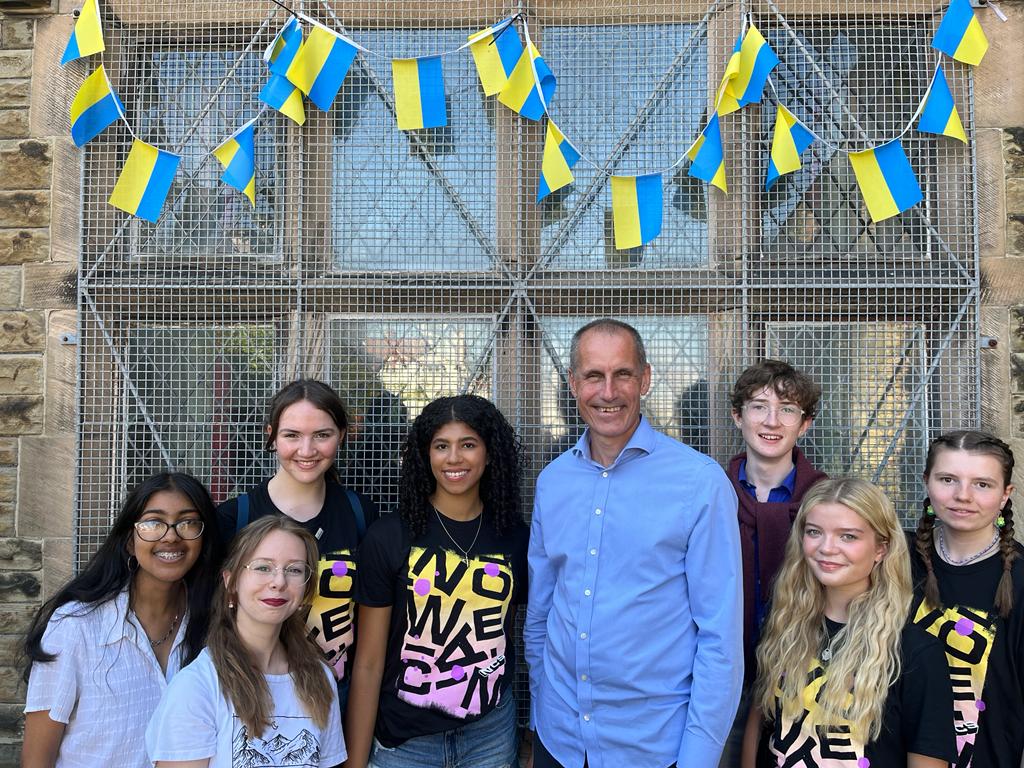 Pictured are Bill Esterson, Labour MP for Sefton Central, and half of Team 5, Wave 5 NCS group, Abi, Russell, Robyn, Caroline, Priya, Naomi and Freya.