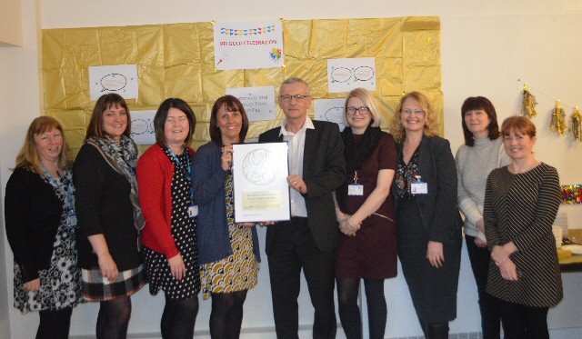 Representatives from LSCFT receiving award.