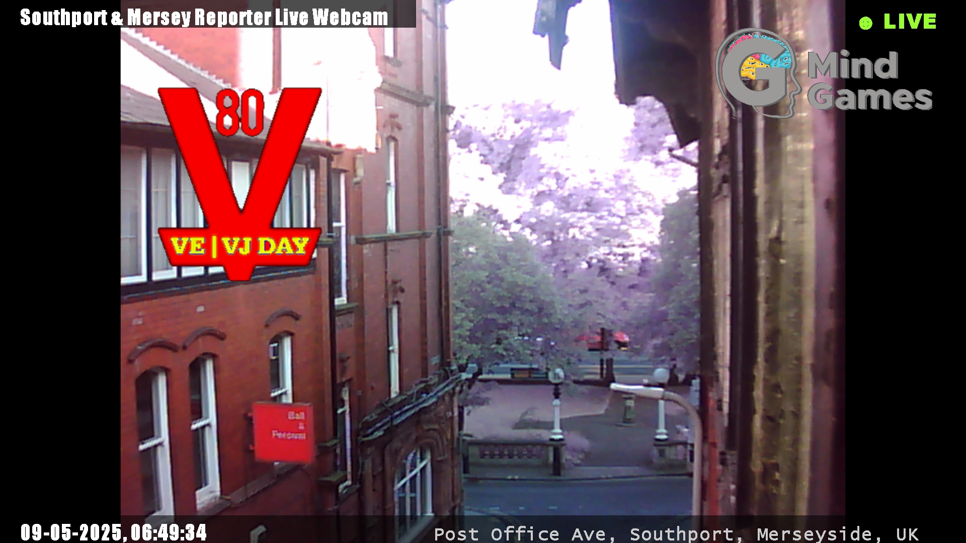 See the view live webcamera images of the road outside our studio/newsroom in the hart of Southport.